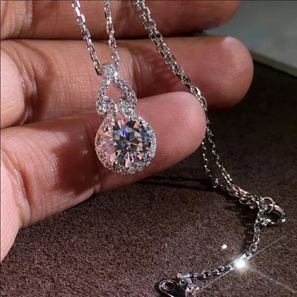The Cathedral estate inspired 925 silver Pendant necklace